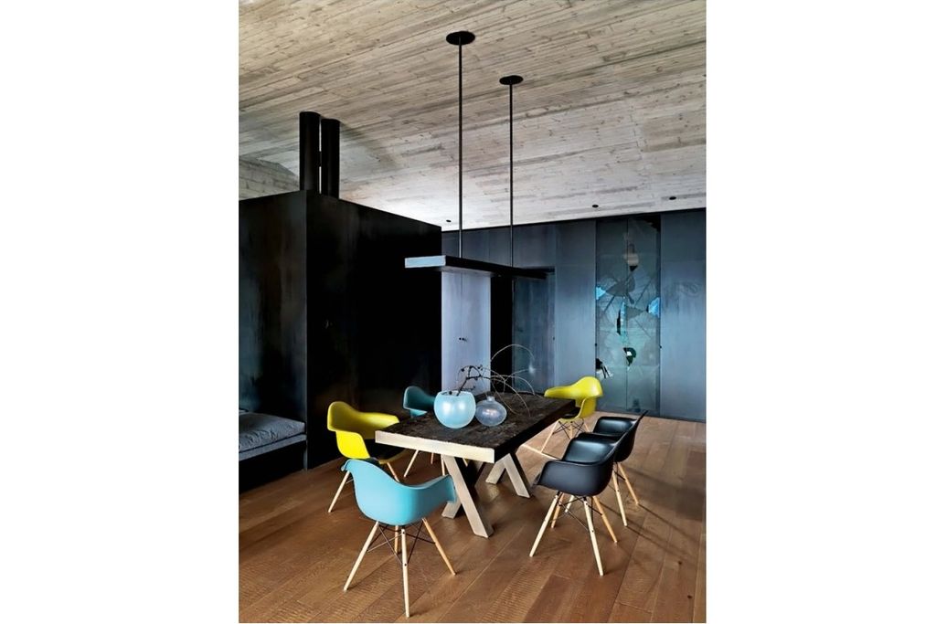 Sedia Vitra Eames Plastic Armchair