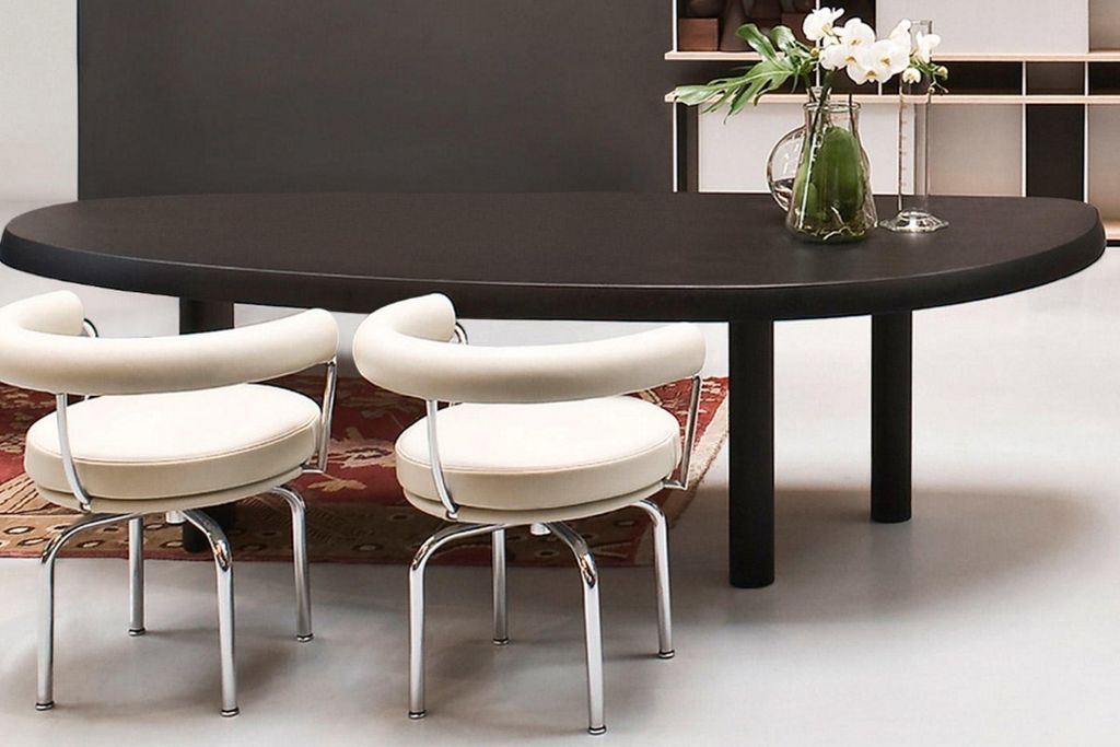 Cassina Table en forme libre