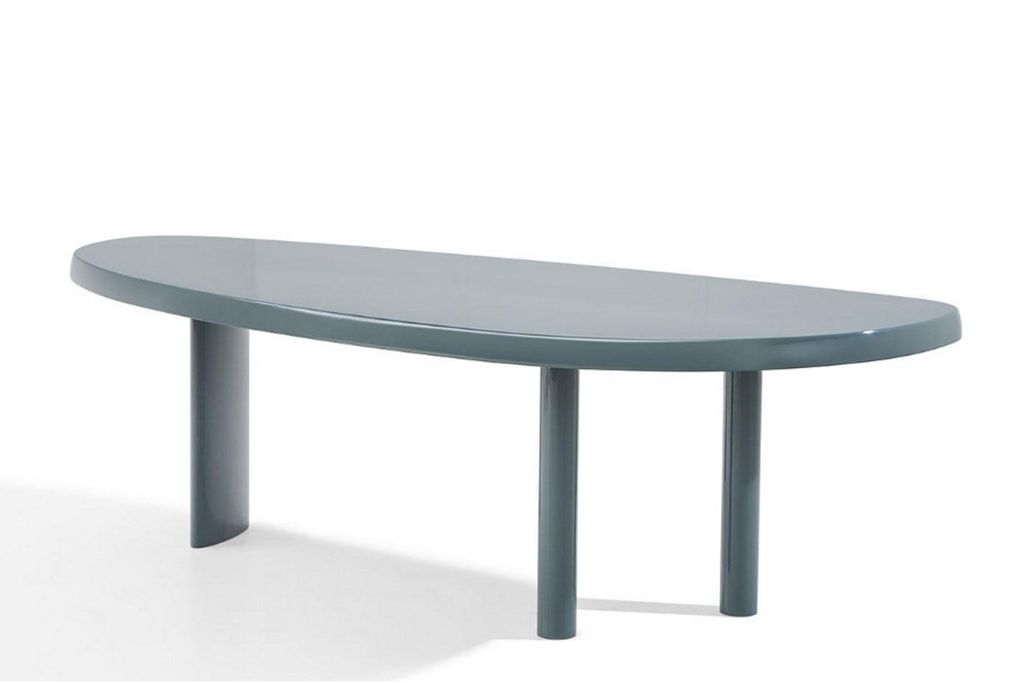 Cassina Table en forme libre